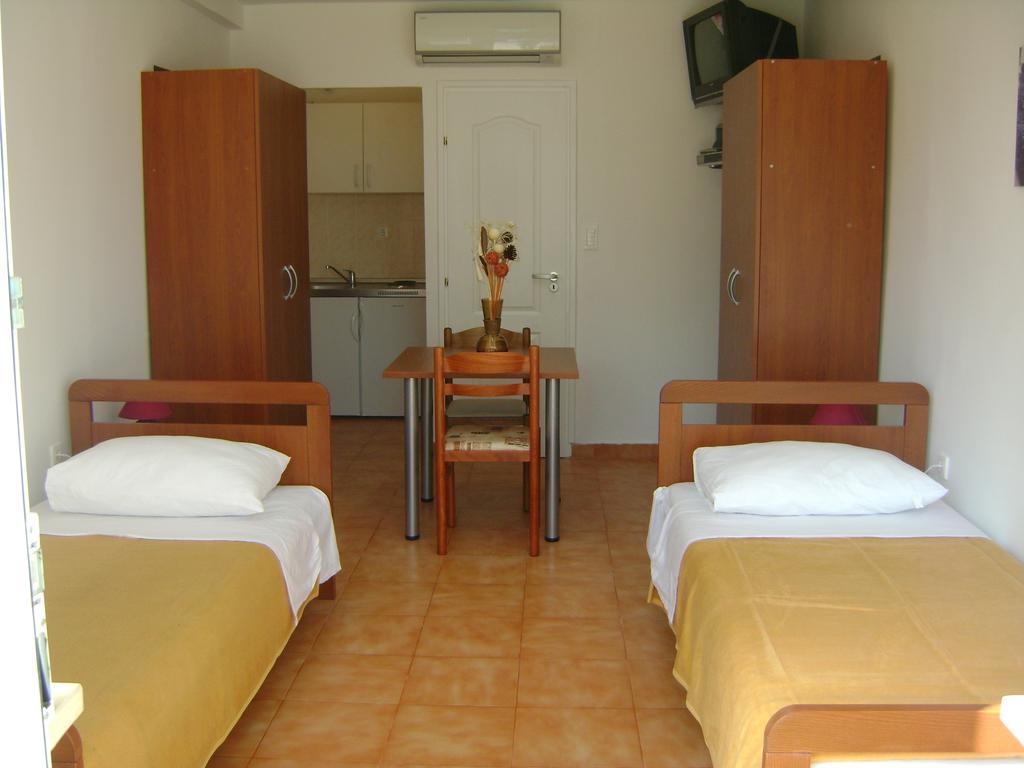 Apartment For Holidays In Pula Pokoj fotografie