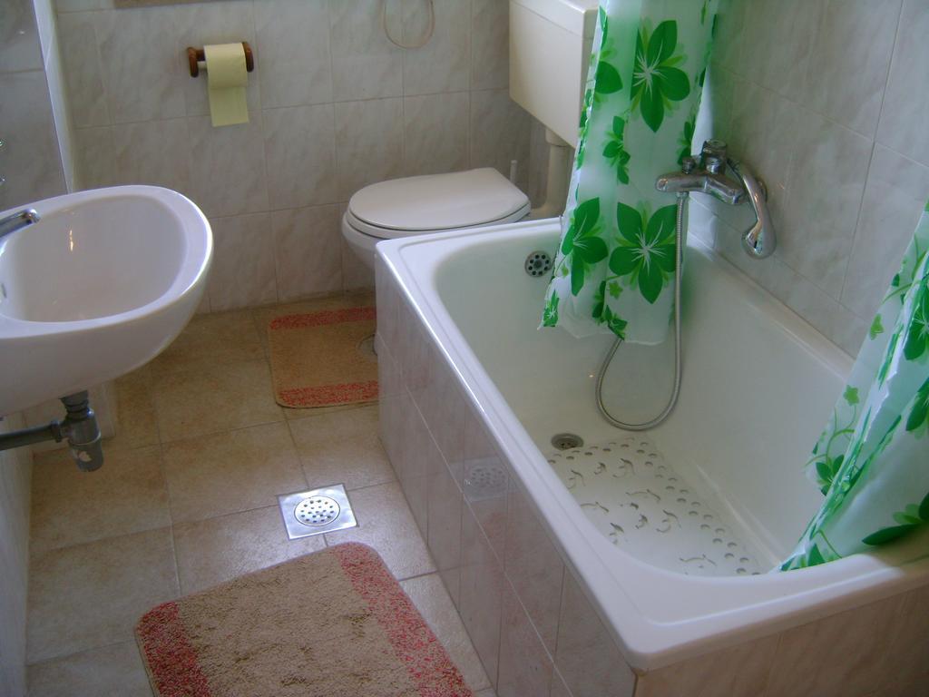 Apartment For Holidays In Pula Pokoj fotografie