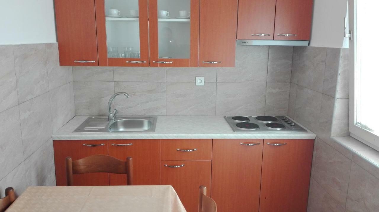 Apartment For Holidays In Pula Exteriér fotografie